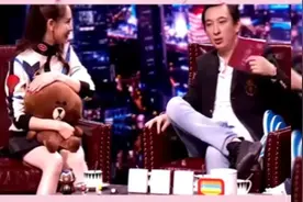 王思聪头一次见到戚薇，被她的美貌吸引住了，戚薇：怎么不打招呼视频封面
