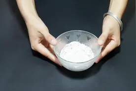 蚂蚁别用开水烫，角落撒一把，家里的蚂蚁连窝端，快试试视频封面