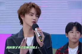 官鸿好耿直，现场爆料王鹤棣在宿舍做这种事，塑料兄弟情说碎就碎