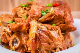 酱龙骨不要去饭店吃了，厨师长把秘制配方告诉你，骨酥肉烂真解馋