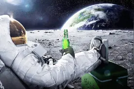 月球12小时，相当于地球半月，网友：想知道在月球呆1月老多少