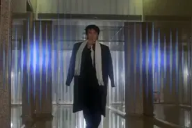 误进女厕所怎么办？大神教你怎么做。视频封面