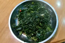 蒲公英这样炒非常好吃，清热降火，舌头喉咙痛可以这样炒吃很美味视频封面