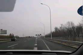 从天津津滨高速出口免费下高速，来到军粮城老街东金路像70年代！视频封面