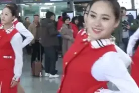 机场空姐快闪跳舞，个个都很漂亮标致！！视频封面