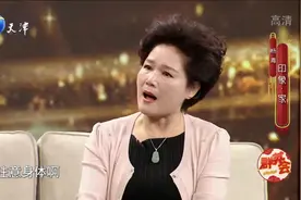 父母有多伟大？表演艺术家杨青谈起父母崩溃痛哭，子欲养而亲不待