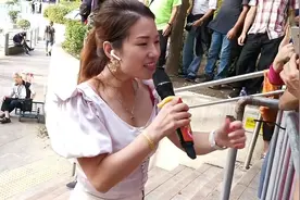 屯门三公主妙妙，翻唱《相思的债+一晃就老了》人美歌美舞也美！