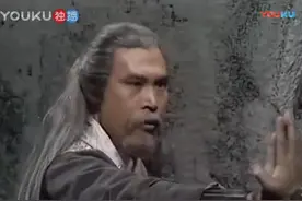 黄老邪发疯真可怕，欧阳锋都只敢赶紧逃命