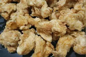 肯德基的鸡米花在家就能做，掌握一个窍门，颗颗都起鱼鳞状