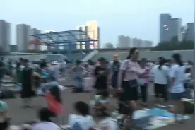 郑大跳蚤市场，毕业季的喧闹~！视频封面