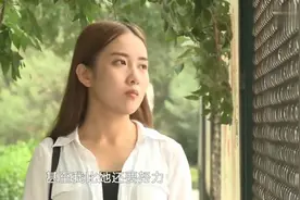 女孩黑色蕾丝上衣红色小裙子，直言嫁给涂磊这样的男人会满足视频封面