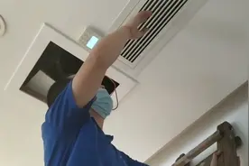 两台风管空调无法开机，故障有多简单，看了视频你也会解决