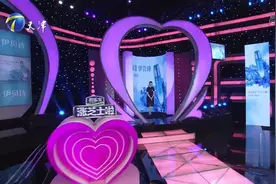 姐弟恋不被家长认可，45岁女友直言不喜欢孩子婚后不想生娃视频封面