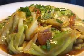 厨师长教西红柿炒圆白菜家常做法，步骤详细，清淡爽口比吃肉都香视频封面