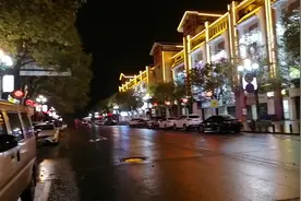 佛山最繁华的旅游景点，景色很美，高大尚，你们认识吗？