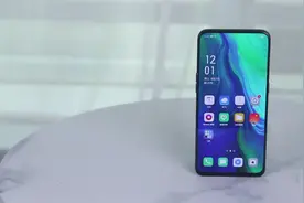 OPPO Reno远程守护 代替你的贴心呵护