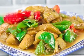 焖茄子怎样做才好吃？大厨教你家常做法，不焯水不过油，越吃越香