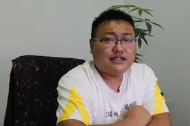 大郎看球:传闻小外援亚当斯回归新疆。建立争冠阵容视频封面