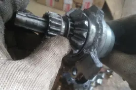 摩托三轮车倒档器容易坏的原因是什么？咱们拆开看看视频封面