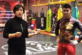 摔跤🤼‍♀️运动员走进综合格斗圈子，场上一分中，场下10年功。都在高度紧张的状态，自信，勇敢，整就完了……视频封面