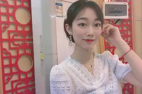 我20岁生日啦~在家生日太幸福啦~视频很长，分上下段希望耐心看完视频封面