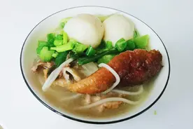 烧鹅鱼旦面，味道很惊艳，做法很精简，学起来吧！视频封面