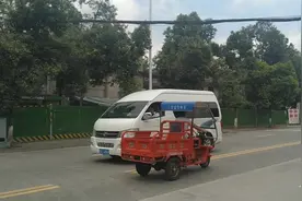 城中村拆迁区里喝成都人最爱喝的花茶，黄哥带第逛城中村小巷视频封面