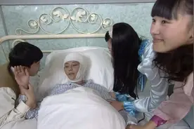 大结局，彩霞醒来跟自己儿女相认一家在一起，心机女一家受到报应视频封面