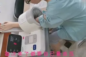 去医院做产检，唐筛加四维一共花了440元，空腹抽血饿的头晕视频封面