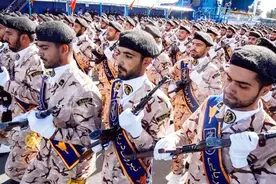 伊朗一级战备，60万大军随时反击，神秘导弹卸下美计算代价视频封面