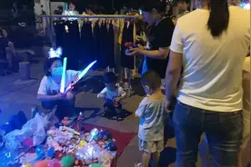 济南王官庄小夜市开始了，虽然很小，但也算一种希望吧。