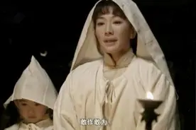 听哭了！灵堂一首《想念妈妈》句句唱的撕心裂肺，听完泪流不止视频封面
