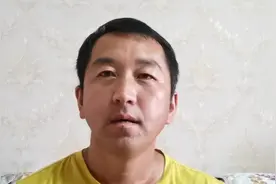 艾三早市直播遇70斤大鲶鱼，网友出钱买下放生，善意招质疑