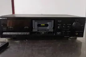 索尼三磁头录音机机械故障的排除。