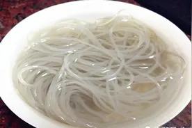 泡粉条难泡软，一个小方法，又快又软，入味更筋道，省时更省力