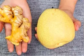 生姜加梨，用水煮一煮，原来用处这么厉害，我也才知道，涨知识了视频封面