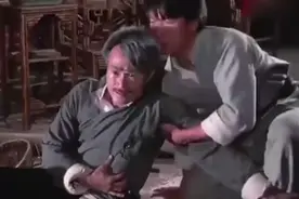 经典僵尸片：僵尸是用眼睛来看人？九叔都懵了！视频封面