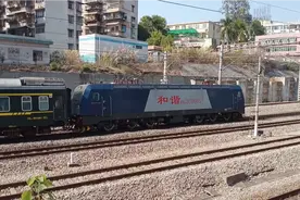 广铁长段HXD3C0985牵引K486次深圳到成都东，京广上行出韶关东站