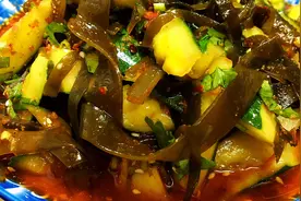 海带拌青瓜这样做才好吃，有了这道凉拌菜跟弟兄们都喝倒了，爽！