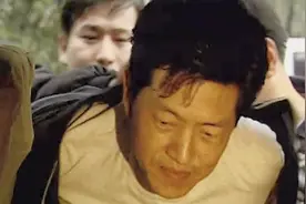 打黑风暴：警方终于将黑恶势力领头羊抓捕归案，还民众一个安宁视频封面
