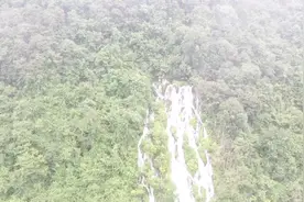 小七孔翠谷瀑布—据说是人工的视频封面