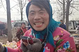 三区九县赶大集-蒙阴县坦埠集视频封面