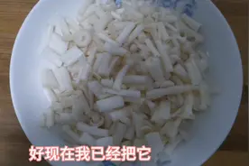 一碗简单的海菇汤，做法简单，味道特别好！