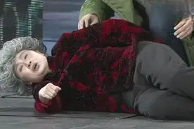 哎呀我的胳膊肘哎呀我的波棱盖…………………视频封面