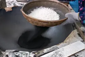 湖南侗族特色饮食“吃豆茶”，传统制作过程全分享，年味必备美食