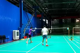 羽毛球～最后一段，最后有击掌，仪式感还是要有的视频封面