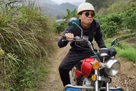 广西车神并非浪得虚名，骑摩托车挑战陡峭山路，这车技你觉得如何视频封面