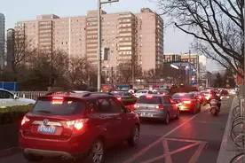 3月16日晚高峰的北京城，你觉得与平时怎么样视频封面