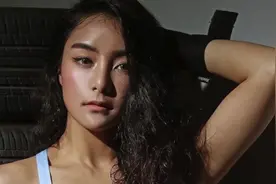 长得好看还能打职业格斗，出场cosplay李小龙，小姐姐卖萌爆火！