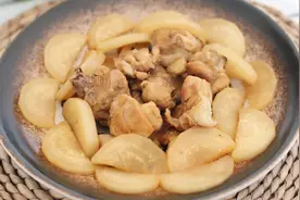 一个鸡腿，半个白萝卜，教你好吃的家常做法，家人都爱吃